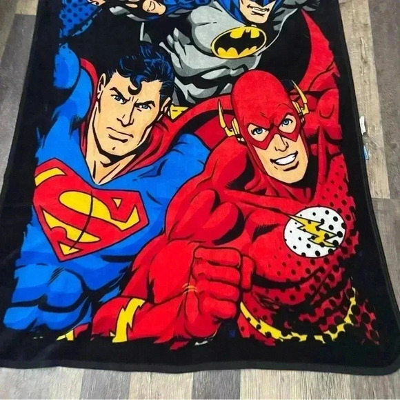 Kids Throw Blanket 2017 superhero blanket - Picture 2 of 3